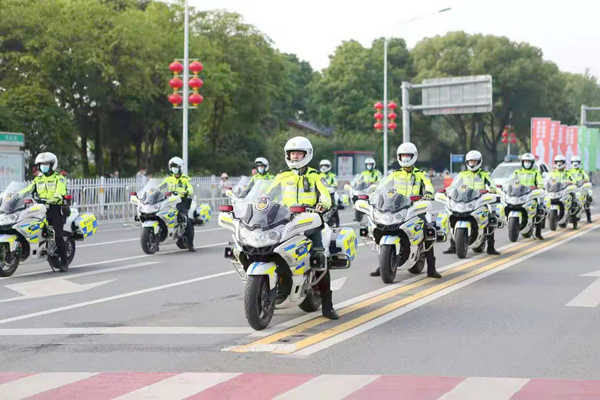 摩托車(chē).jpg 摩托車(chē).jpg