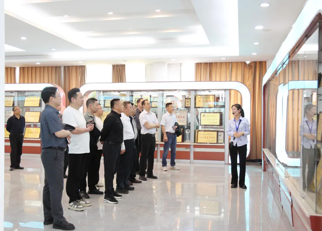 640 (1).webp.png 640 (1).webp.png